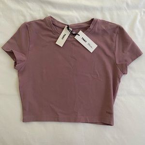 Aritzia t-shirt